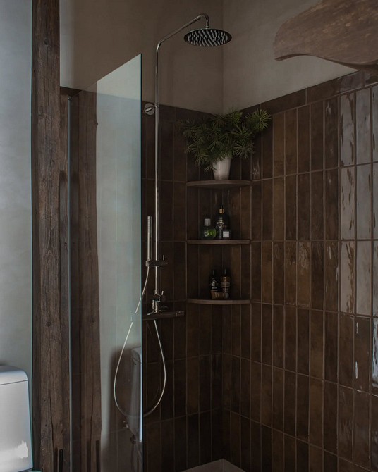 Bathroom winter decor 